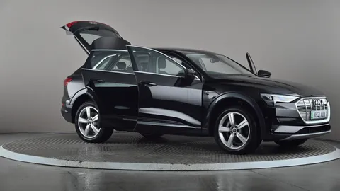 AUDI E-TRON 300kW 55 Quattro 95kWh Technik Auto