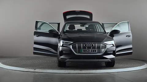 AUDI E-TRON 300kW 55 Quattro 95kWh Technik Auto