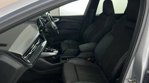 AUDI Q4 150kW 40 82kWh S Line Auto