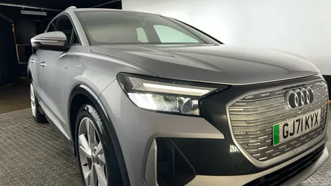 AUDI Q4 150kW 40 82kWh S Line Auto