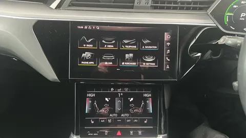 AUDI E-TRON 300kW 55 Quattro 95kWh Launch Edition Auto