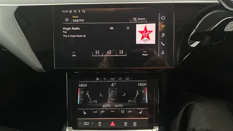 AUDI E-TRON 300kW 55 Quattro 95kWh Technik Auto