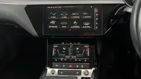 AUDI E-TRON 230kW 50 Quattro 71kWh Technik Auto