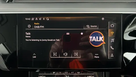 AUDI E-TRON 230kW 50 Quattro 71kWh Technik Auto