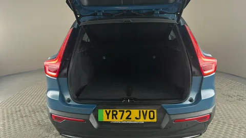 VOLVO XC40 170kW Recharge Plus 69kWh Auto