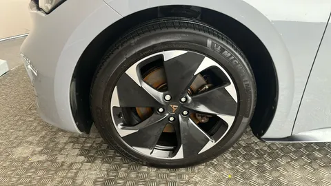 CUPRA BORN 169kW e-Boost V2 58kWh Auto