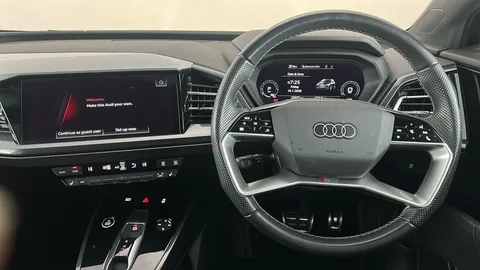 AUDI Q4 125kW 35 55kWh S Line Auto