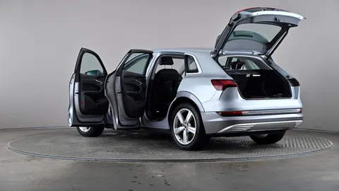 AUDI E-TRON 300kW 55 Quattro 95kWh Technik Auto