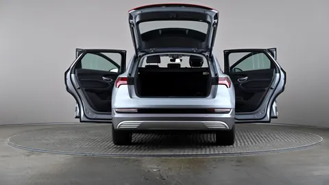 AUDI E-TRON 300kW 55 Quattro 95kWh Technik Auto