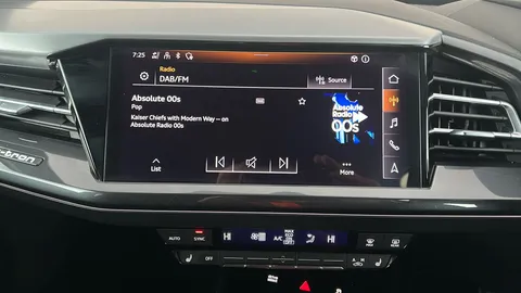 AUDI Q4 125kW 35 55kWh S Line Auto