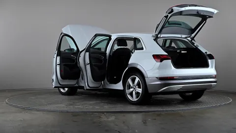 AUDI E-TRON 300kW 55 Quattro 95kWh Technik Auto