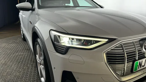 AUDI E-TRON 300kW 55 Quattro 95kWh Technik Auto
