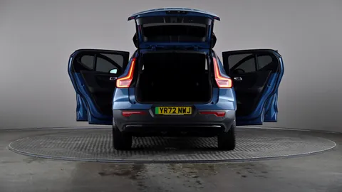 VOLVO XC40 170kW Recharge Plus 69kWh Auto