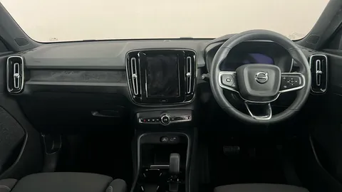 VOLVO XC40 170kW Recharge Plus 69kWh Auto