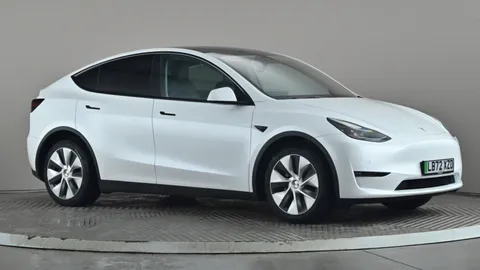 TESLA MODEL Y Long Range AWD Auto