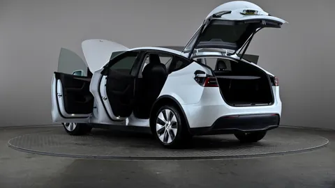 TESLA MODEL Y Long Range AWD Auto