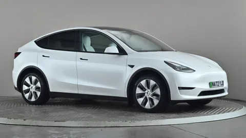 TESLA MODEL Y Long Range AWD Auto
