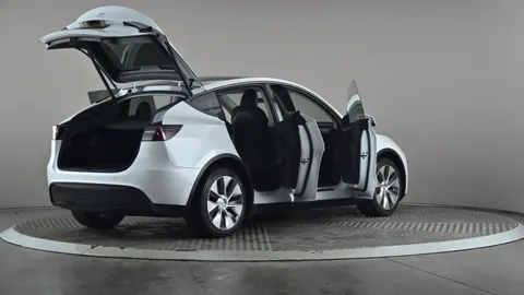 TESLA MODEL Y Long Range AWD Auto