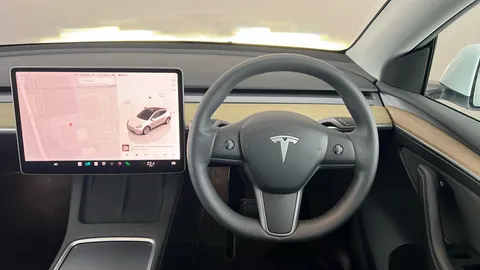 TESLA MODEL Y Long Range AWD Auto