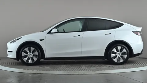 TESLA MODEL Y Long Range AWD Auto