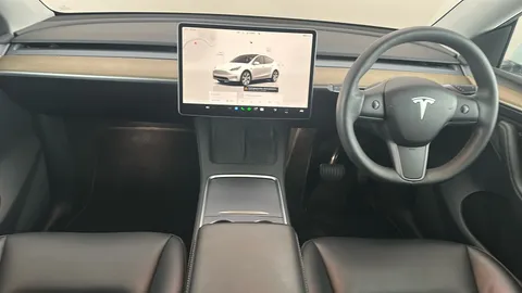 TESLA MODEL Y Long Range AWD Auto