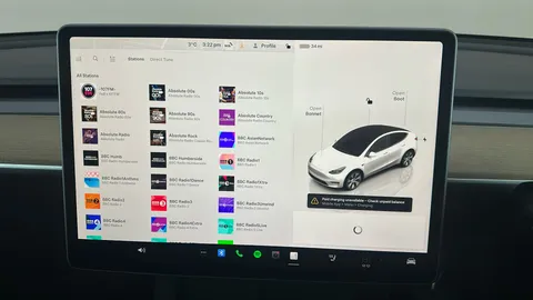 TESLA MODEL Y Long Range AWD Auto