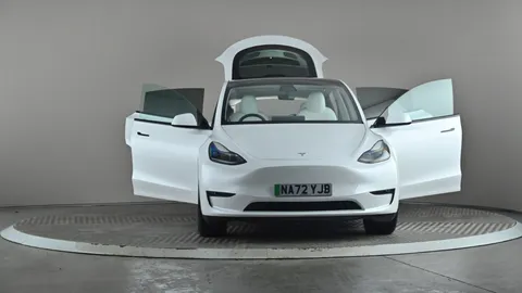 TESLA MODEL Y Long Range AWD Auto