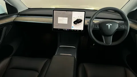 TESLA MODEL Y Long Range AWD Auto