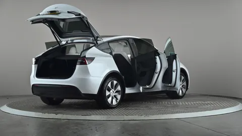 TESLA MODEL Y Long Range AWD Auto