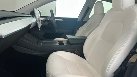 TESLA MODEL Y Long Range AWD Auto
