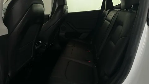 TESLA MODEL Y Long Range AWD Auto
