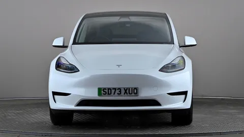 TESLA MODEL Y RWD Auto