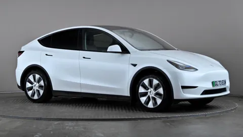 TESLA MODEL Y RWD Auto
