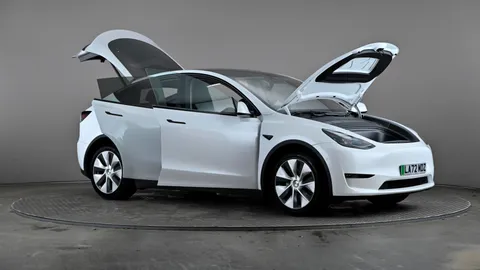 TESLA MODEL Y Long Range AWD Auto