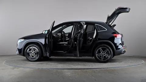 MERCEDES-BENZ EQA EQA 300 4Matic 168kW AMG Line 66.5kWh Auto