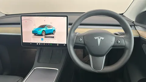 TESLA MODEL Y Long Range AWD Auto