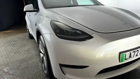 TESLA MODEL Y Long Range AWD Auto