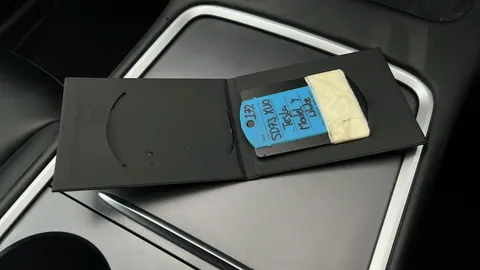 TESLA MODEL Y RWD Auto