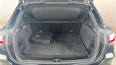 MERCEDES-BENZ EQA EQA 300 4Matic 168kW AMG Line 66.5kWh Auto