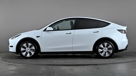 TESLA MODEL Y RWD Auto