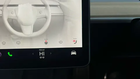 TESLA MODEL Y RWD Auto