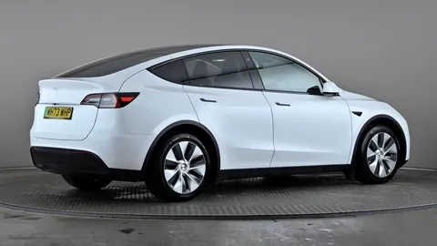 TESLA MODEL Y RWD Auto