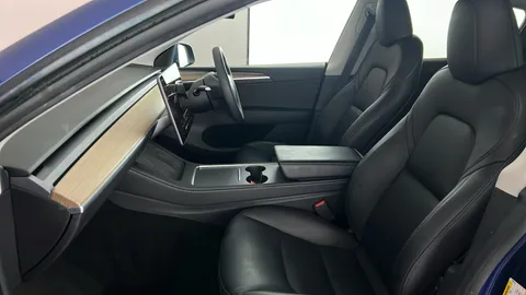 TESLA MODEL Y Long Range AWD Auto