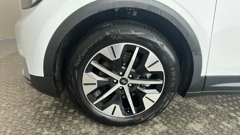 FORD EXPLORER 125kW Select 52kWh Auto