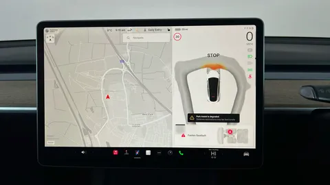 TESLA MODEL Y RWD Auto