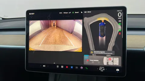 TESLA MODEL Y Long Range AWD Auto