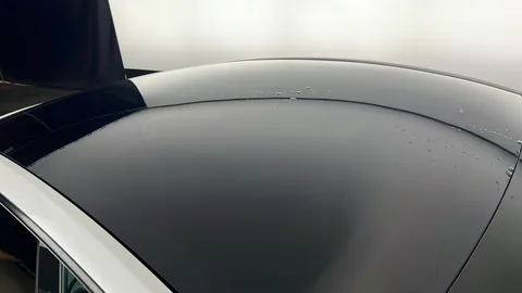 TESLA MODEL Y RWD Auto
