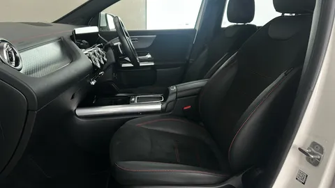 MERCEDES-BENZ EQA EQA 250+ 140kW AMG Line Executive 70.5kWh Auto