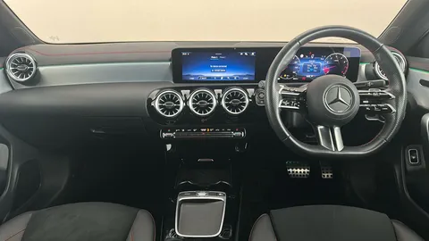 MERCEDES-BENZ CLA CLA 200 AMG Line Premium Tip Auto