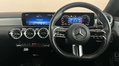 MERCEDES-BENZ CLA CLA 200 AMG Line Premium Tip Auto